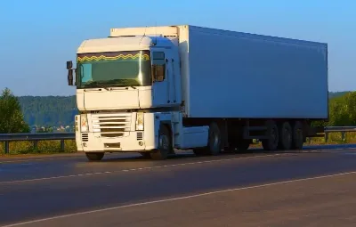 Adana ile Bayındır Arası Öğrenci Eşyası Taşıma